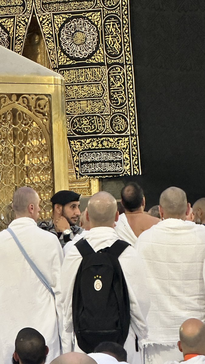 Bari Allahın evinde bunu yapmayın ya