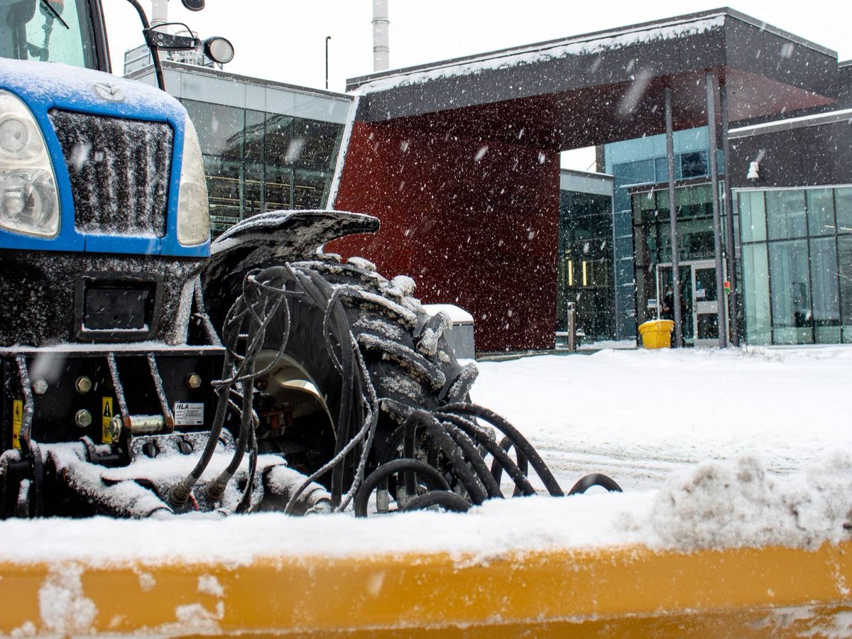 ⚠️Classes and operations will resume at 4:30 p.m. today in Sarnia. This includes all services at the Main Campus, Fire School, Skilled Trades Training Centre, EarlyON Child &amp; Family Centre, and Community Employment Services. Students, please check your College email for updates.