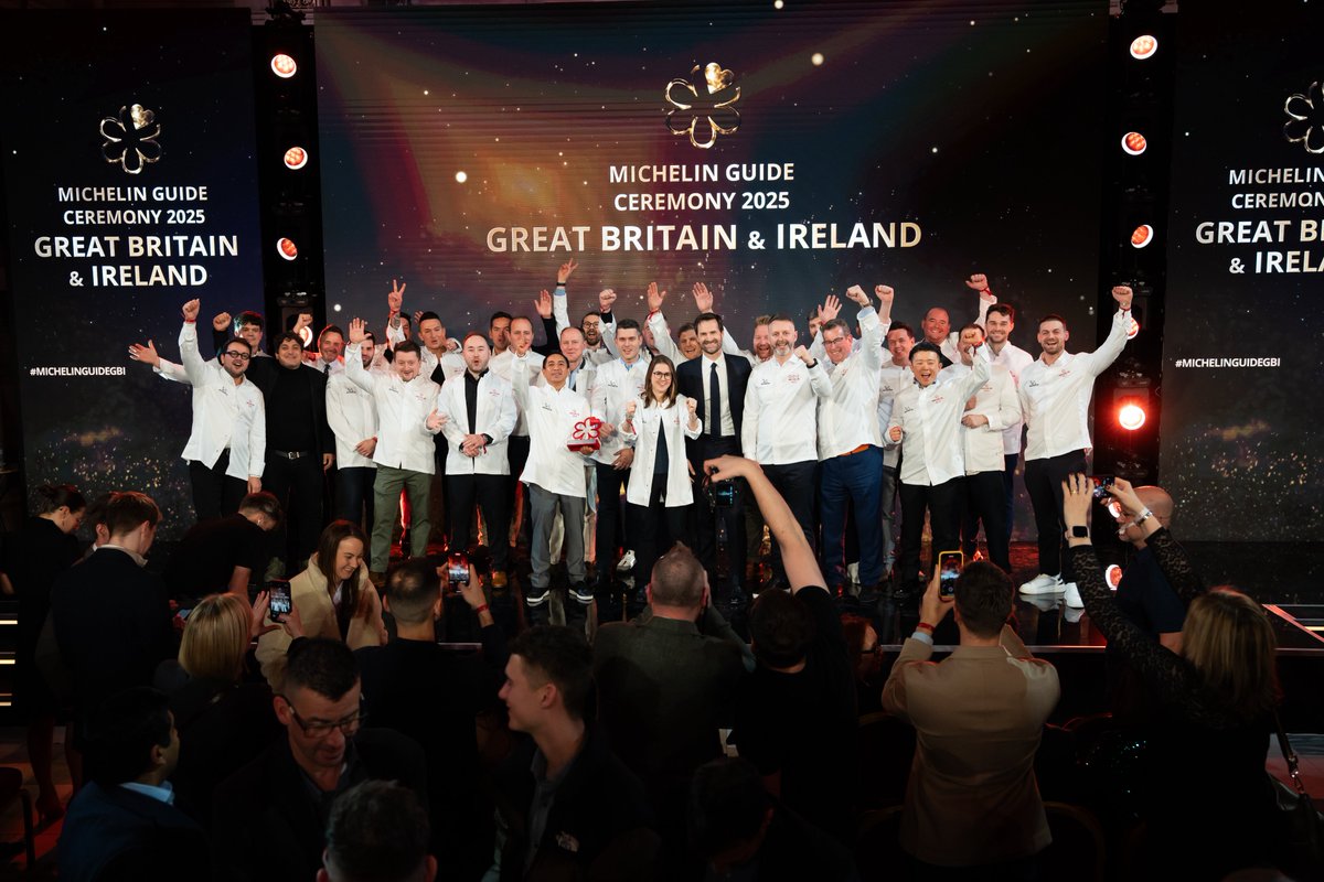 Class of 2025 😍😍

Congratulations to the restaurants and their talented teams in Great Britain and Ireland awarded in our new selection!

#MICHELINGuide #MICHELINStar #MICHELINGreenStar #BibGourmand  

guide.michelin.com/gb/en/article/…