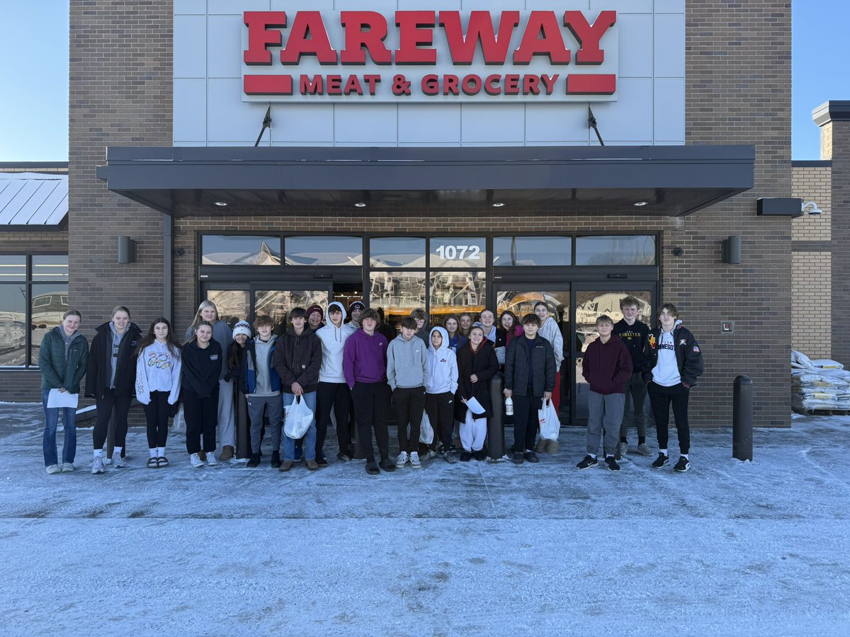 BizMathGuy's tweet image. Business Math 8 - students budgeting challenge shopping at Fareway to create a meal for a party of four—all within a $20 limit. Builds financial literacy showing how smart shopping can stretch a dollar without sacrificing quality. #BearGrove #Bizmathguy @ByronMSBears @ByronBears