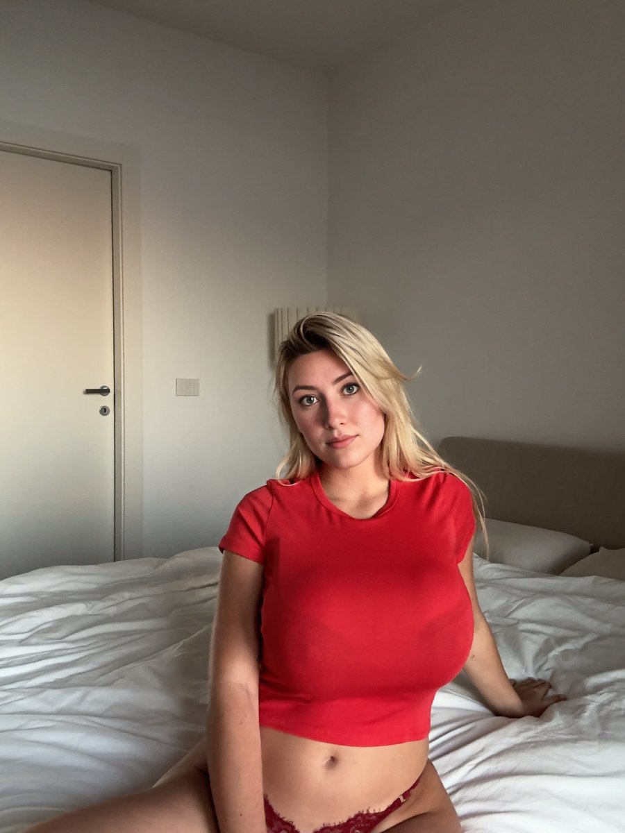 Can I send you pics like this..? 🌶️🍒