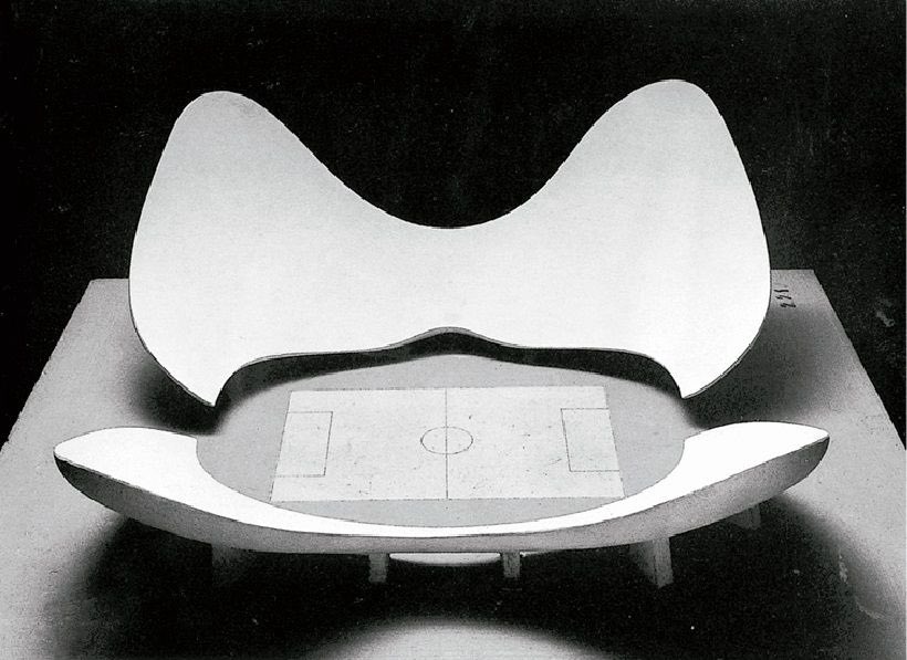 El Nou Mestalla ha hecho descubrir a algunos futboleros lo qué es el “Factor” Φ, una herramienta que mide la calidad de visión de cada estadio.

¿Pero sabíais que hubo un arquitecto obsesionado con crear un estadio en el que todo el mundo viese igual de bien?

Te cuento.👇