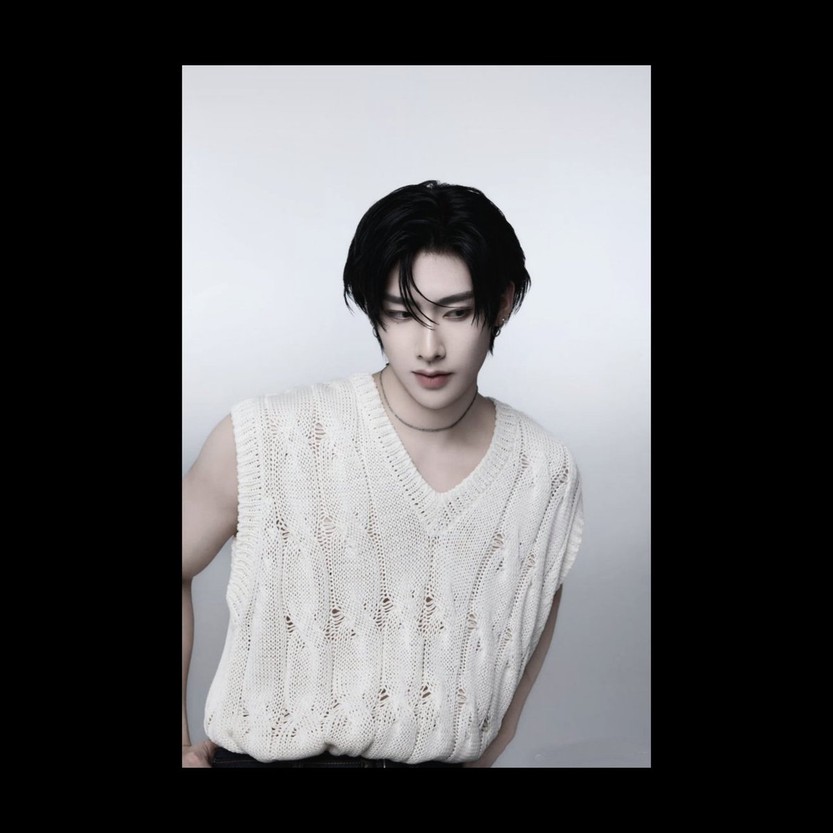 ㅤㅤ

                                       ━━━━━━
When my faith is getting weak
And I feel like giving in
You breathe into me again
                    
              ━━━━━━