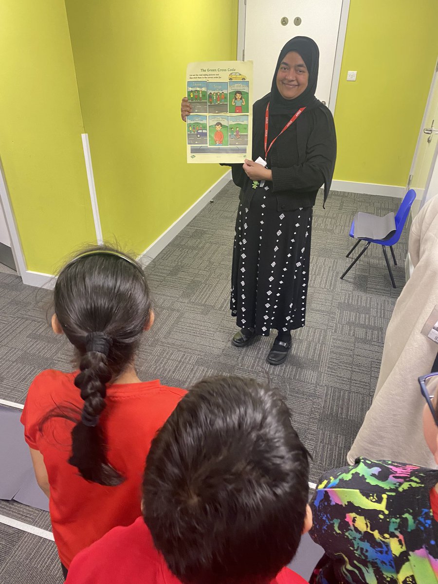 #RoadSafety sessions with our Sky group <a href="/CliftonPrim/">CliftonPrimary</a> this week. <a href="/TeamModeshift/">Team Modeshift</a> <a href="/WMRoads/">West Midlands Roads</a> <a href="/roadsafety/">RoSPA Road Safety</a> <a href="/RoSPA/">RoSPA</a> <a href="/CliftonCoHead/">Dr Allen</a> <a href="/MrsBhachu/">Mrs Bhachu</a> <a href="/Mrs_Allen01/">Mrs Allen</a> <a href="/6Mrsharris5/">MrsHarris5_6</a> <a href="/Mrs_K_Ward/">Mrs Ward</a> <a href="/BhamCityCouncil/">Birmingham City Council</a> <a href="/healthybrum/">Healthy Brum</a> <a href="/ShabranaH/">Shabrana Hussain</a>