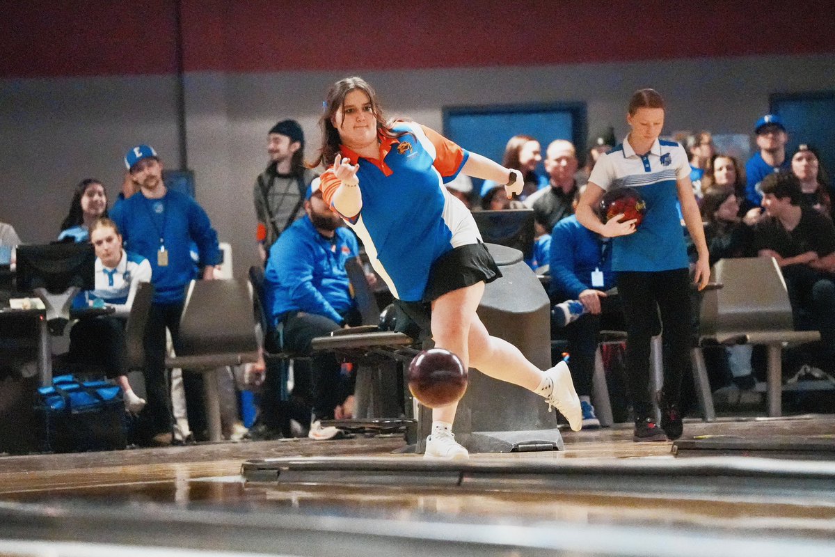 OPS_WVAthletics's tweet image. THERE SHE IS!!
WESTVIEW’S FIRST STATE CHAMPION, TARYN STEARN!!🏆🧡💙