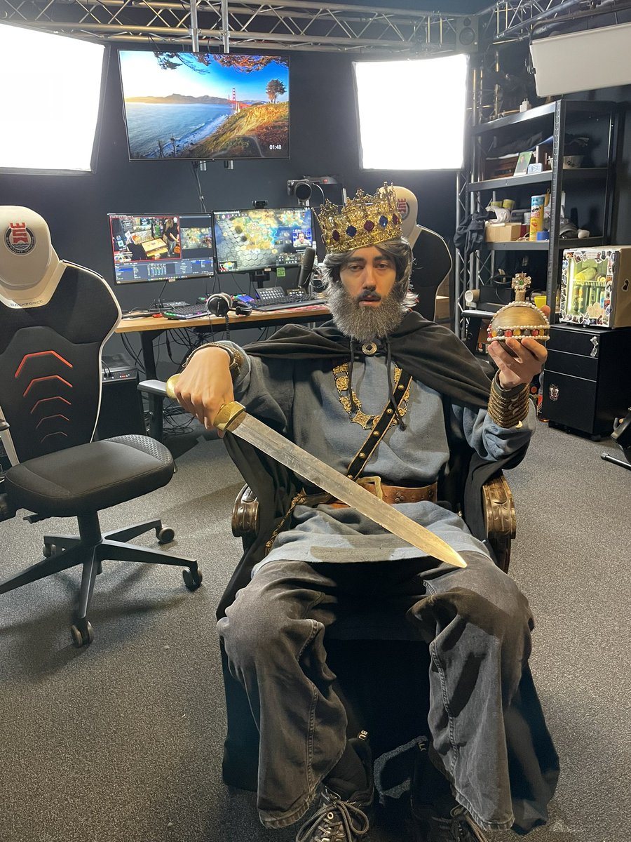 HandOfBlood's tweet photo. der kaiser is live https://t.co/ONJKn9PDqH