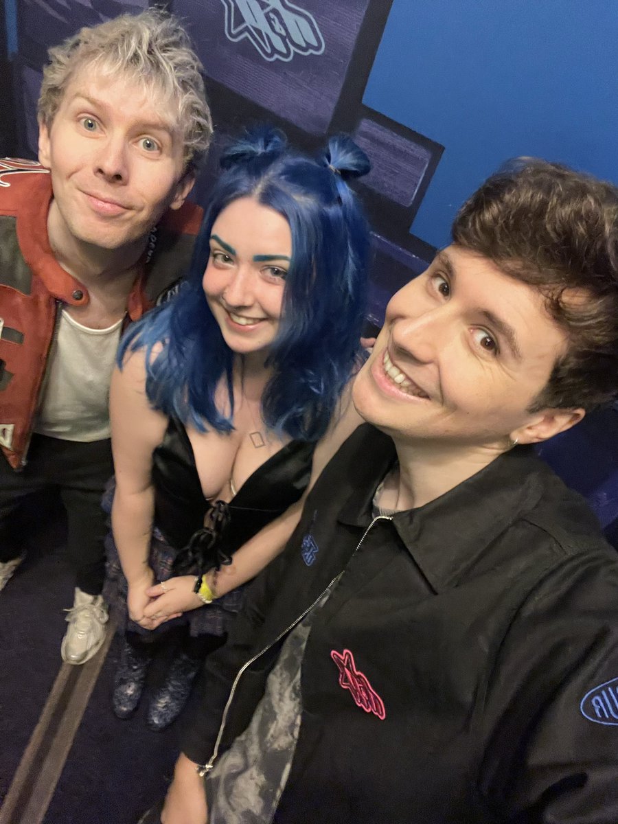 lizziebeepink's tweet photo. i miss terrible influence @danielhowell @AmazingPhil https://t.co/BUD7CBPZnp