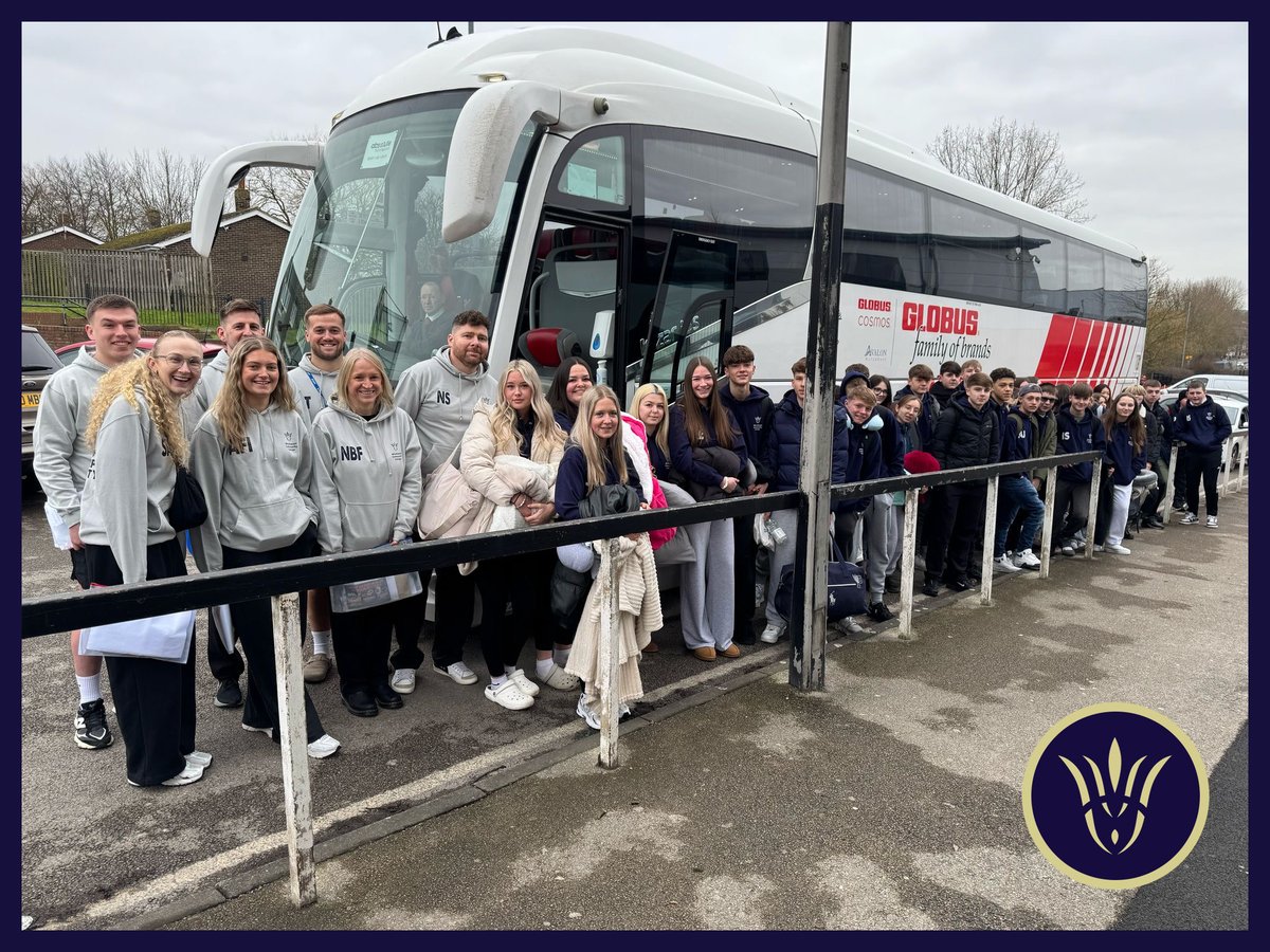 The 2025 Ski Trip has just departed! Headed to the slopes in Austria- stay safe and have a fantastic time! ⛷️🏂❄️🚌