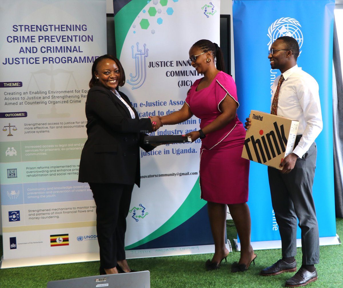 Nalaw256's tweet photo. Empowered to create change!Thanks to @UNODC_EA and @LegaltechL for the essential equipment  and  support to the justice innovators ,this will continue to inspire many youth  to come up with legal solutions that promote  acces to justice and rule of law . https://t.co/jhXynMm6R3