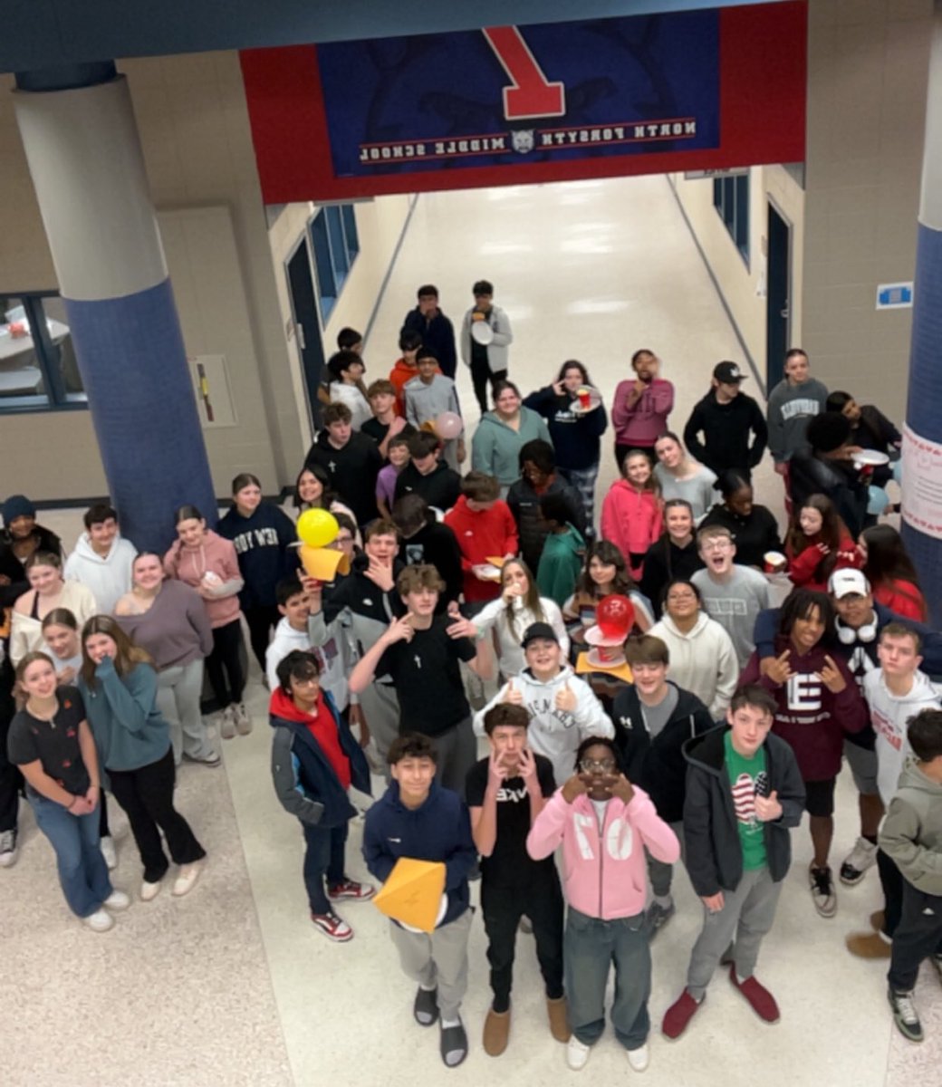 DrBrittCantrell's tweet photo. @NorthForsythMS 8th grade students completed their forces unit with an epic egg drop lab - 100 % engagement in @FCSchoolsGA #weDOscience #scienceforALL #scienceisaVERB https://t.co/8BTJ687lPr