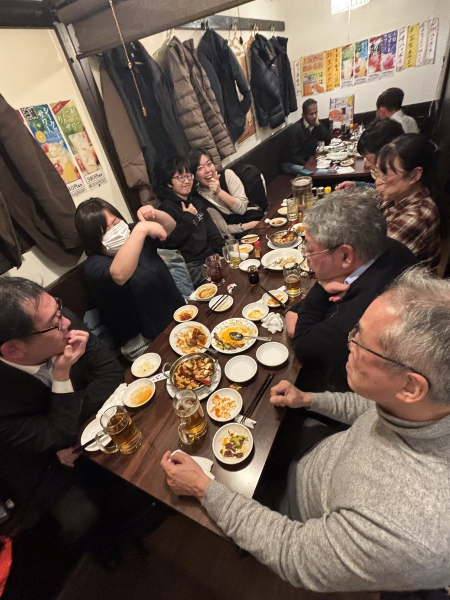 notes_knows's tweet image. 神戸からコンソの副会長がわざわざビール注ぎにきてくれました！ありがとう！ #hclsmbassador #のの会 #notesknows #これがドミノだ