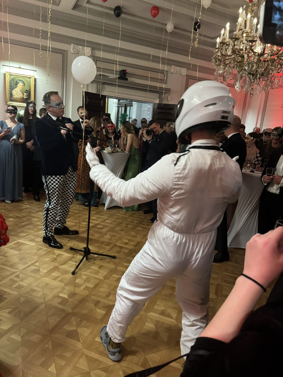 IoDInternationalTrade tweet media