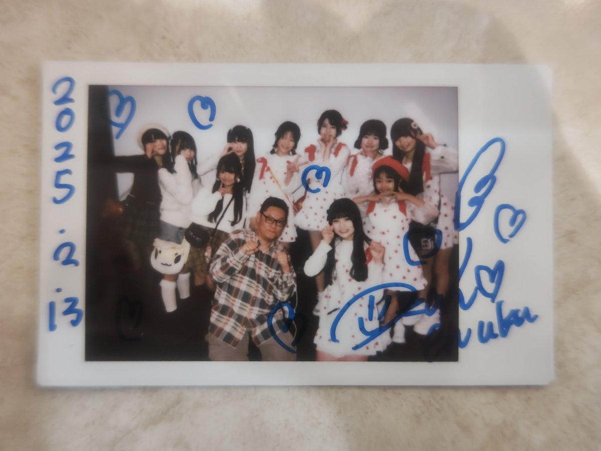 kikubayashi_rin's tweet photo. 2/13 #劇場公演(7F)「#バレンタインライブ!」
秋葉原 #PARMS
#仮面女子
#メノニューイヤー
#ちぇガッツ!
ライブ終了‼️
今日も楽しいライブだった⤴️⤴️
みんなバレンタインデー仕様の、可愛い衣装‼️
ちぇガッツ!ちゃんのハート、メノニューさんのチョコレート色、仮面さんの純白。
眼福でした‼️❤️ https://t.co/sDb5xpfhGw