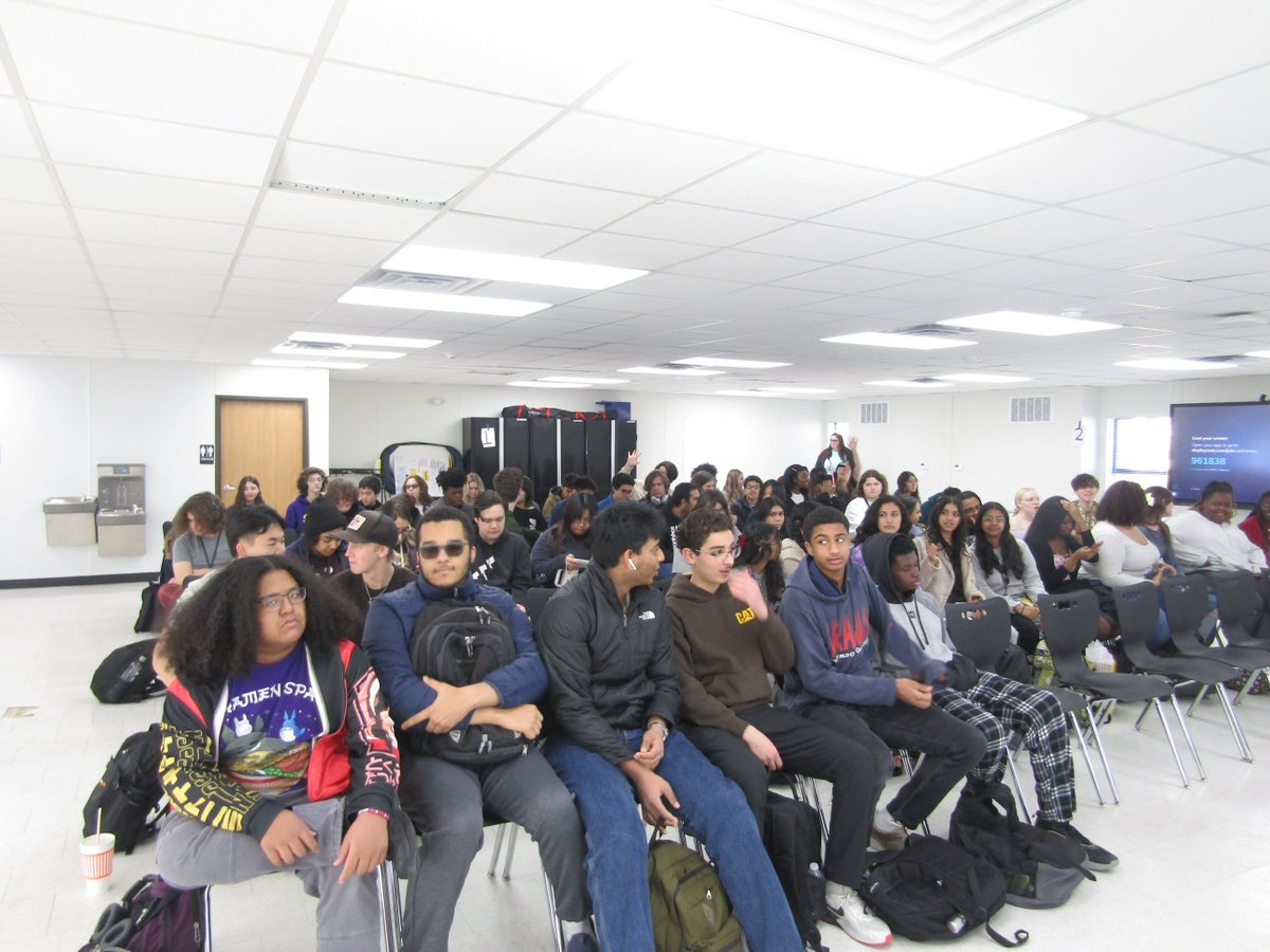 Our legacy class juniors are taking a significant step towards their future by attending a college prep presentation. They're gaining valuable insights, exploring opportunities, and preparing to embark on their next big adventure! 🌟🎓 #FutureLeaders #CollegeBound