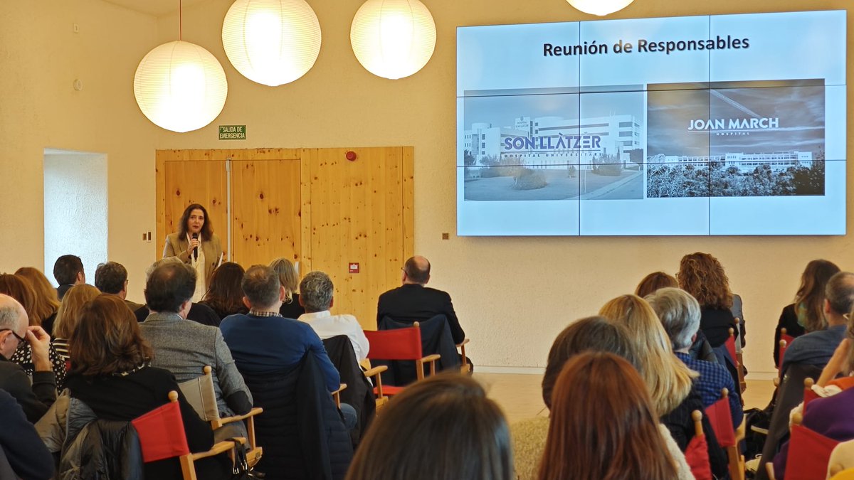 La consellera de Salut ha assistit a la jornada de treball de l'equip directiu i els responsables de totes les unitats de <a href="/sonllatzer/">Hospital Universitari Son Llàtzer</a> i <a href="/equipohjm/">Hospital Joan March</a>
 
📢<a href="/manuelaG_Romero/">Manuela Garcia Romero</a>: "Queremos posicionar a Son Llàtzer como un centro referente de la medicina del S. XXI".