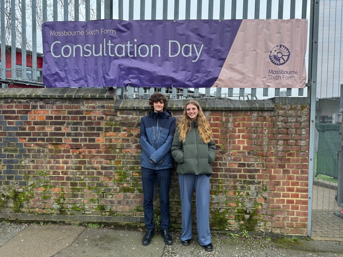 Joe and Tacita have been welcoming prospective Year 12s today at Consultation Day. Consultation Day allows us to give applicants personalised advice about their choices and discuss their future goals. We have really enjoying meeting you all.
