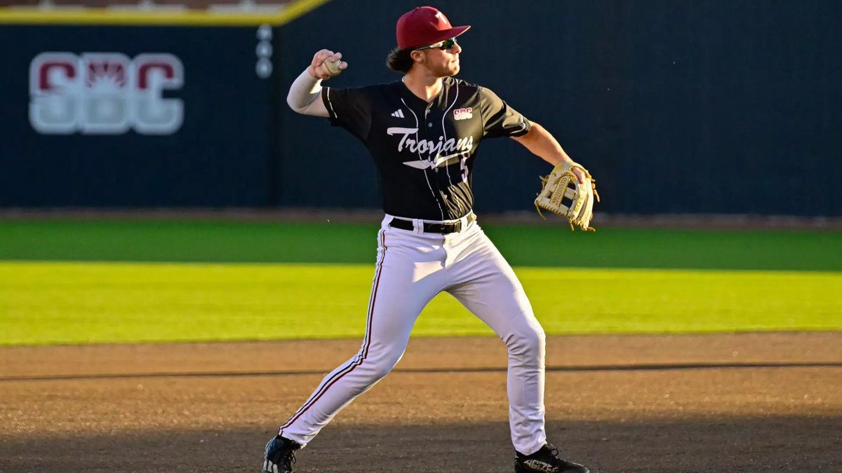 Sun Belt Preseason POTY 🏆🏆🏆 
(Presented by <a href="/NettingPros/">Netting Professionals 🏟️</a>)

𝐏𝐥𝐚𝐲𝐞𝐫
Caden Bodine | C | <a href="/CoastalBaseball/">Coastal Carolina Baseball</a>

𝐏𝐢𝐭𝐜𝐡𝐞𝐫
Chase Morgan | LHP | <a href="/RaginCajunsBSB/">Louisiana Ragin’ Cajuns® Baseball</a>

𝐅𝐫𝐞𝐬𝐡𝐦𝐚𝐧
Jimmy Janicki | 3B | <a href="/TroyTrojansBSB/">Troy Baseball ⚔️</a>