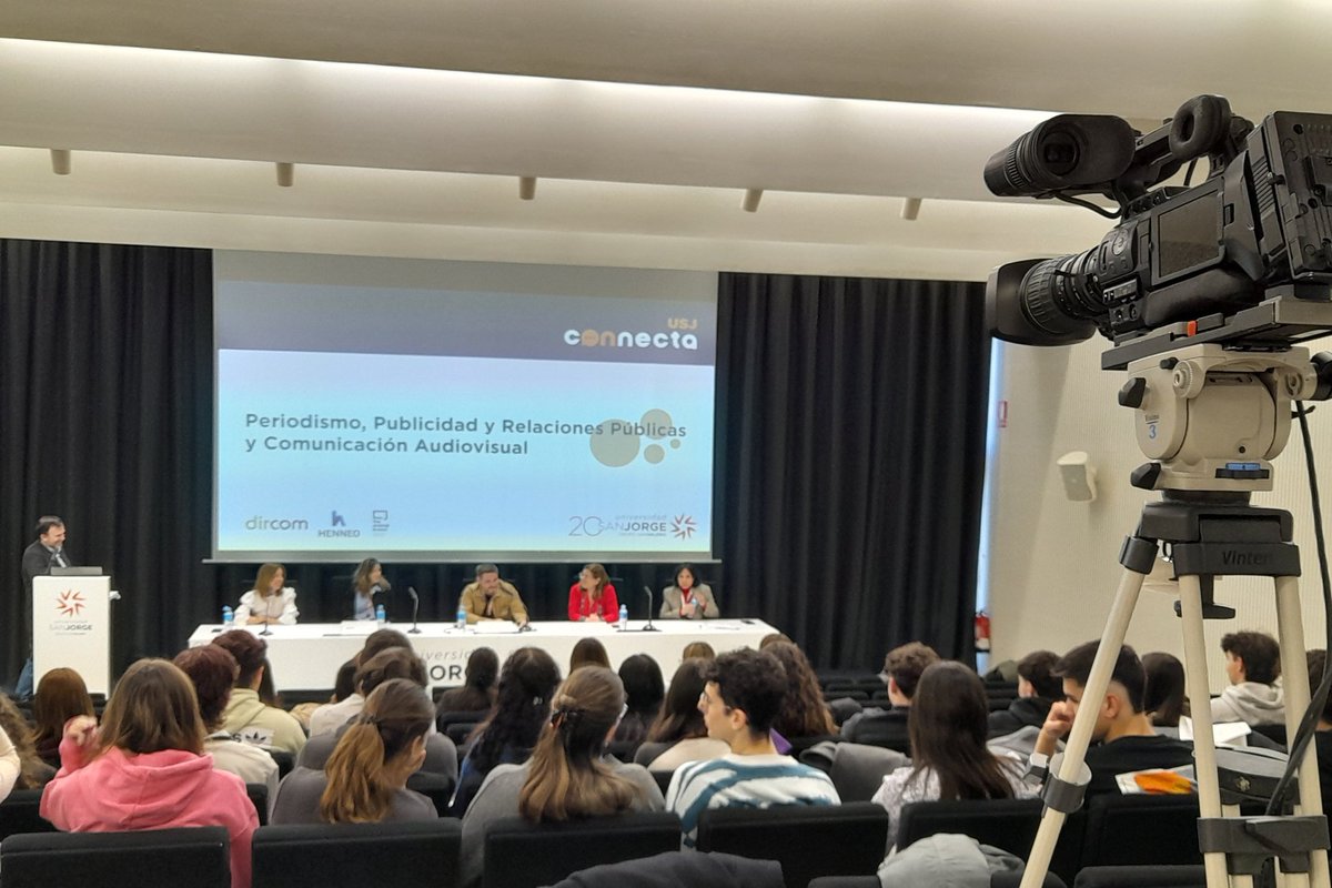 #USJConnecta en <a href="/FComCSusj/">Facultad de Comunicación y Ciencias Sociales</a>
Esta tarde nos visitan <a href="/henneomedia/">henneo</a>, <a href="/DircomSpain/">Dircom</a> y The Animal Brand.
¿Qué buscan las empresas? ¿Dónde están las oportunidades?🤔🔍
<a href="/_usj_/">Universidad San Jorge</a>