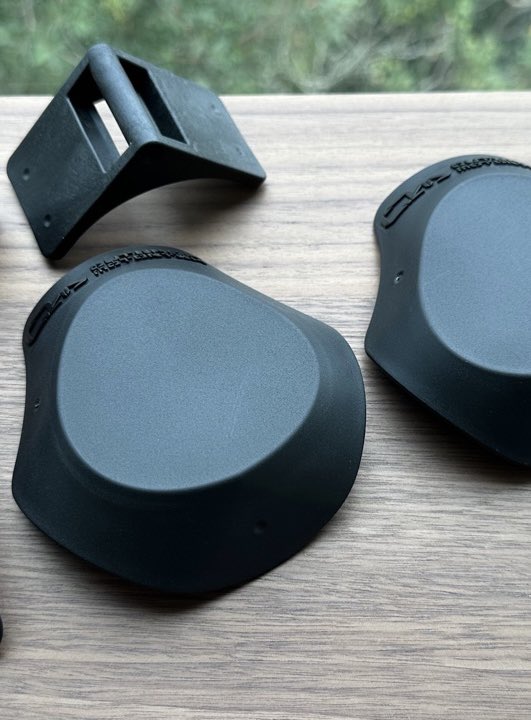 OutbackMototek's tweet image. Not only they’re pretty, but are officially torture tested (video coming in a few days). We’re also producing them with some upgrades to our plastic parts: flexible yet durable injection moulded corner caps for impact and tougher strap hooks for the lids. 
.
#outbackmotortek