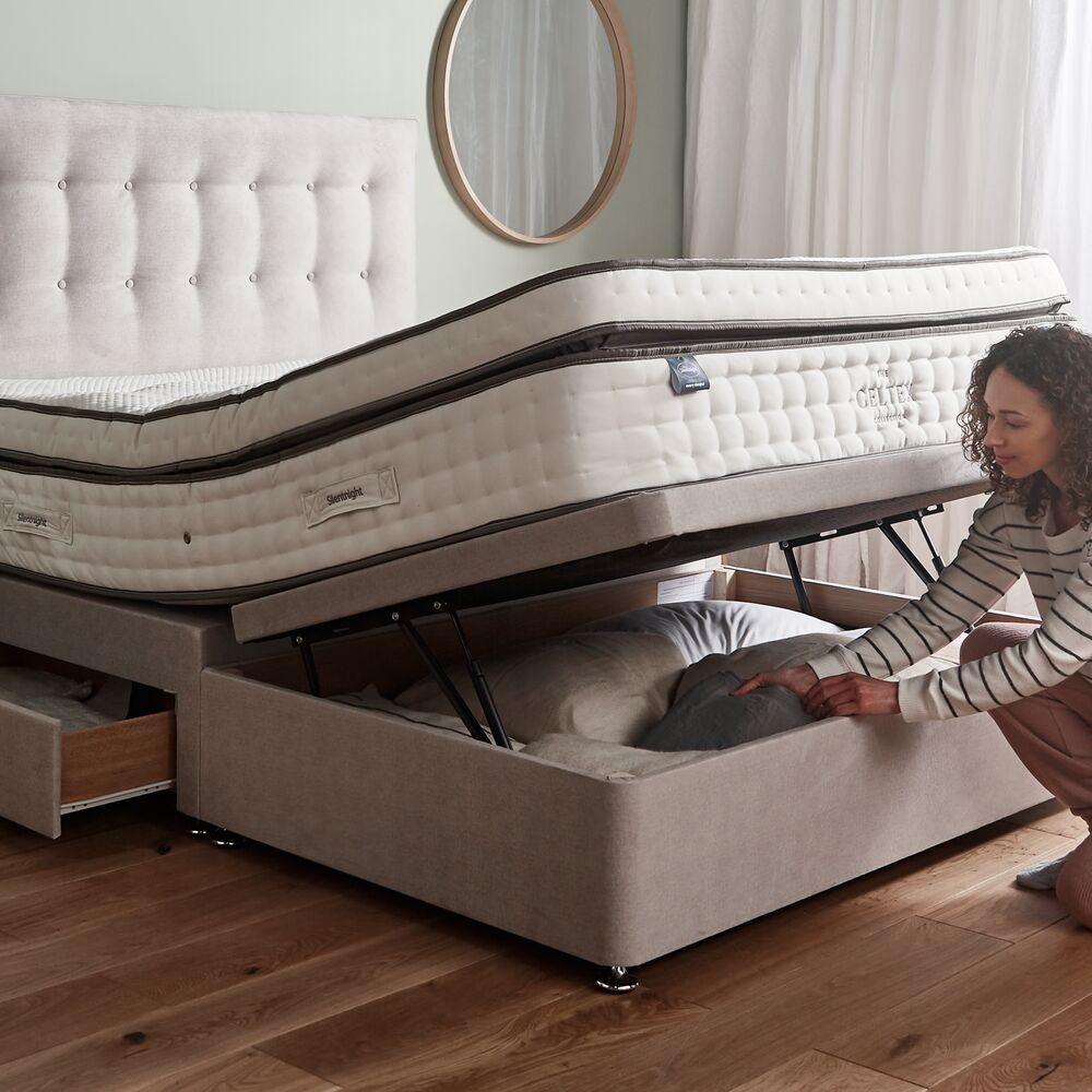 Freitaslaf_net's tweet photo. Ready to transform your space? 🌟 Discover how Freitaslaf Net LTD can elevate your home with stylish and durable furniture. From cozy armchairs to temperature-controlled mattresses, we have everything you need for a perfect Explore our collection today! #FreitaslafHome 🛋️ https://t.co/0EpSapbsQh