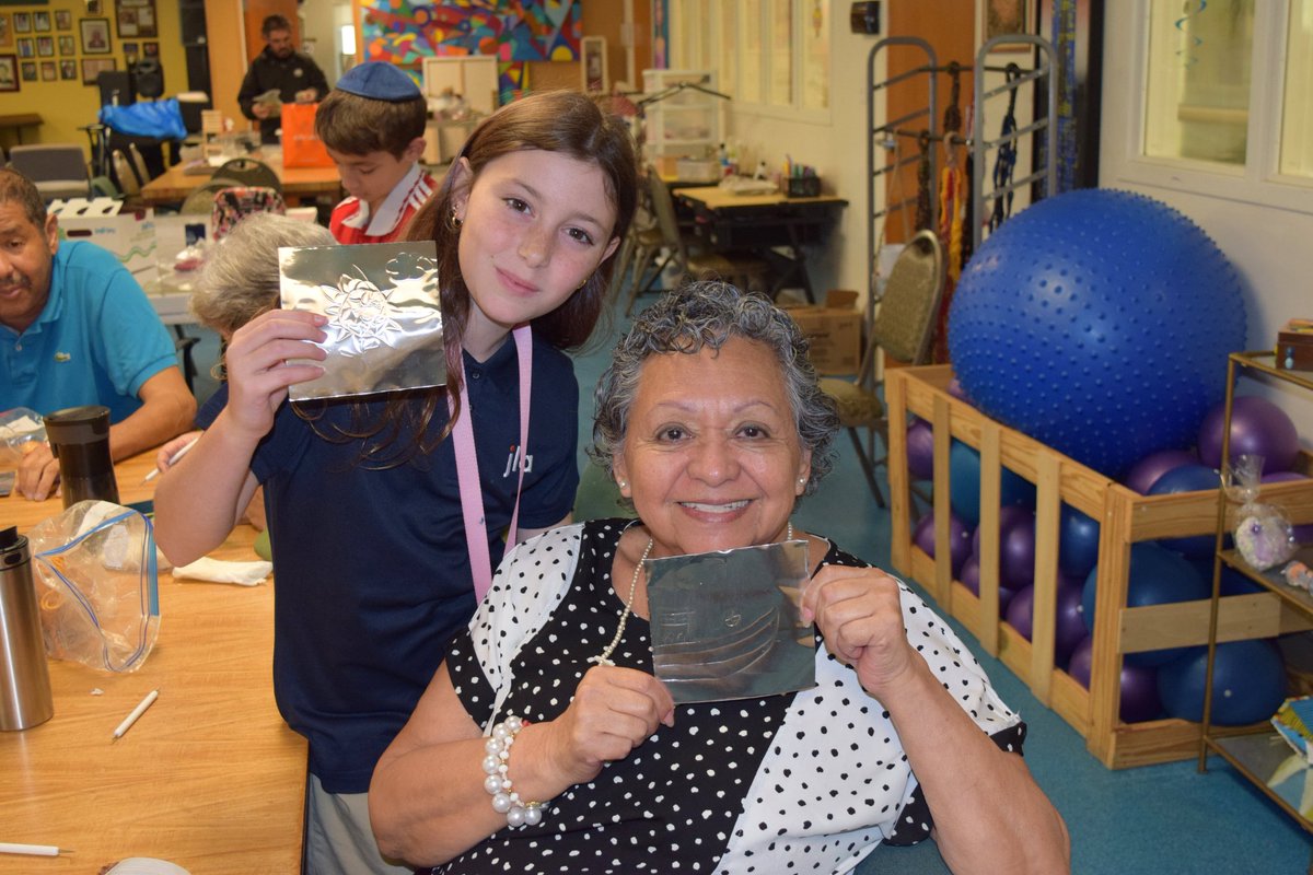 Miamilighthouse's tweet photo. A welcome visit! The Jewish Leadership Academy played dominoes and created 3D art with our Miami Lighthouse SGA participants. 🂓🖼️ #ThankYou
Together, we prove it's possible to see without sight! 💙🕶️ #MiamiLighthouse
#MiamiLeaders #SupporttheBlind #MiamiLighthouseSGA
To learn more about our SGA program, visit https://t.co/gyu473S47j
#StudentVolunteers #CommunitySupport #CommunityLeaders #GratitudePost #ItsPossibletoSeeWithoutSight