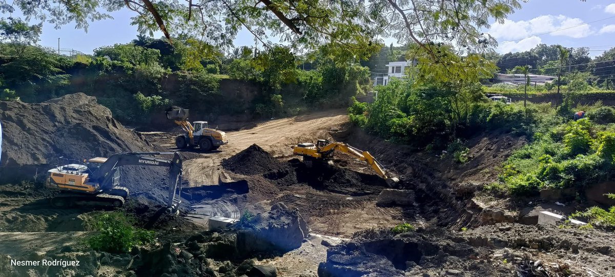 La Alcaldía de Managua (ALMA) ha reforzado la limpieza de micropresas como parte del Plan Invierno 2025, con el objetivo de minimizar riesgos y garantizar la seguridad de la población durante la temporada de lluvias.
#2025AvanzandoEnLaRevolución 
#NicaraguaConDanielYRosario