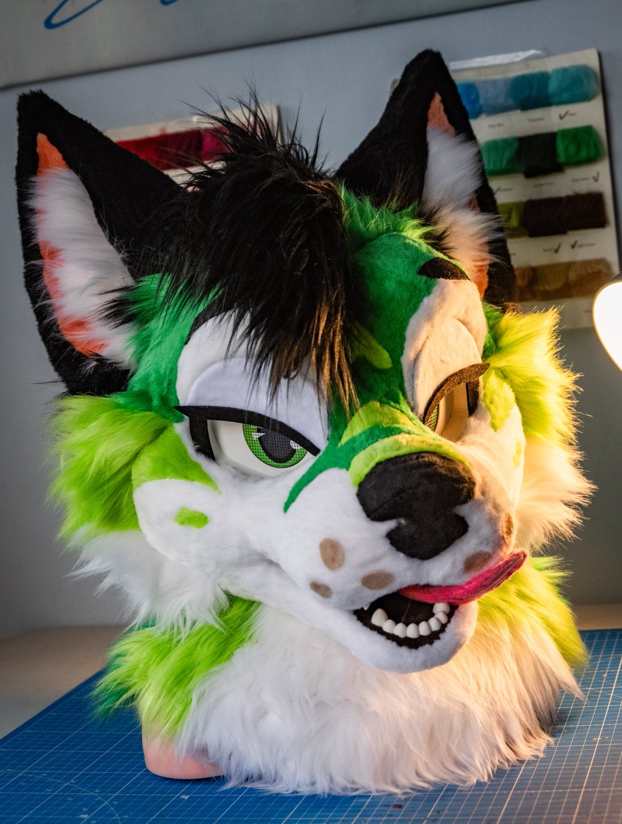 HybridLFursuits's tweet image. Say hello to Kettu the Forest Fox!
Thanks to @KettuFloof
#fursuit #fursuitmaking
