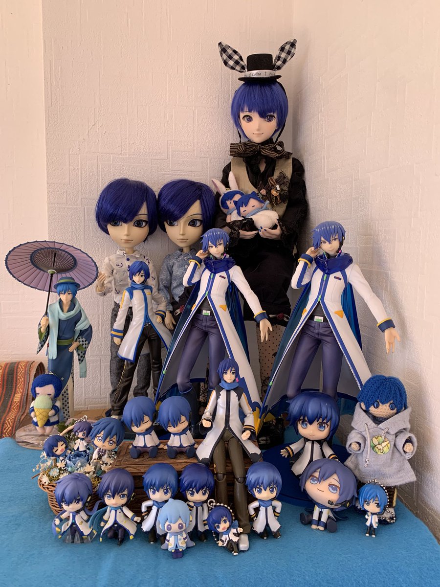 fuganaoto's tweet photo. KAITOくん💙💙お誕生日(ヤマハ暦)おめでとうございます💙
時が経てば経つほどあなたのおかげで私自身辛い時に本当に救われてきた、助けて貰ったとしみじみ実感しています！本当に感謝の気持ちでいっぱいです🥹😭💙💙 そしてKAITO君を通じて出会えた沢山の皆さんに心から感謝しています💙青廃の皆さんに心から感謝しています🥹💙
これからもKAITO君が沢山の皆さんの癒しの存在、どんなときも皆さんにとって1番の味方でいてくれる存在でいてくれますように💙💙
これからもKAITO君の事 本当によろしくお願いいたします🥹😭💙💙🙏