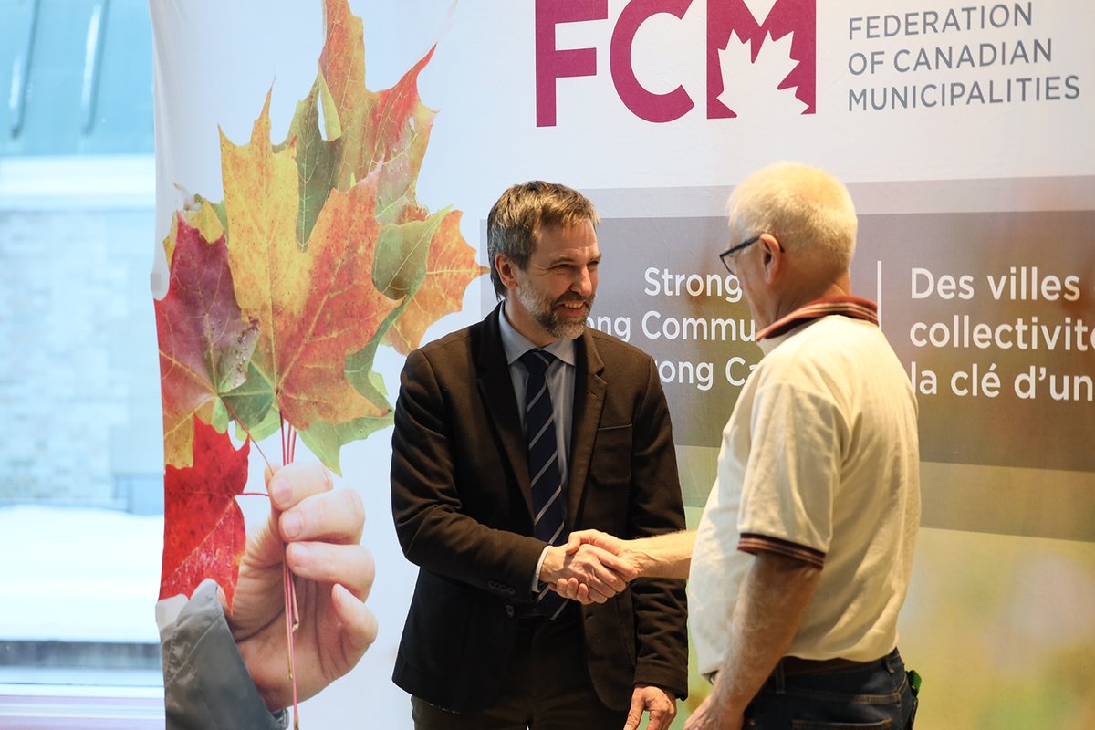 environmentca's tweet photo. Our climate is changing, and we need to prepare for the impacts. 🌎 Minister Guilbeault spoke about the Government’s role in building #ClimateResilientCommunities at #SCC2025 yesterday.
Learn more: https://t.co/LHfa9dFvxm
@FCM_online https://t.co/Zx79nSojuL