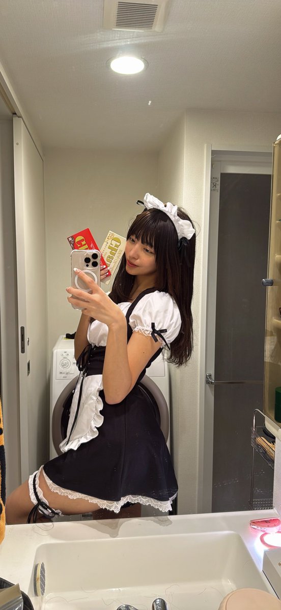 私の事大好きなファンのみんなにチョコ作ってあげとる♥️