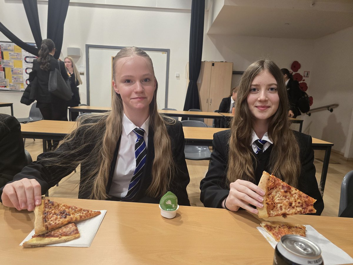 DeltaDarton's tweet image. We hope you have LOVED your pizza party 🥳  as a reward for excellent attendance! #Attendancematters #ProudofDarton #Pizzaparty