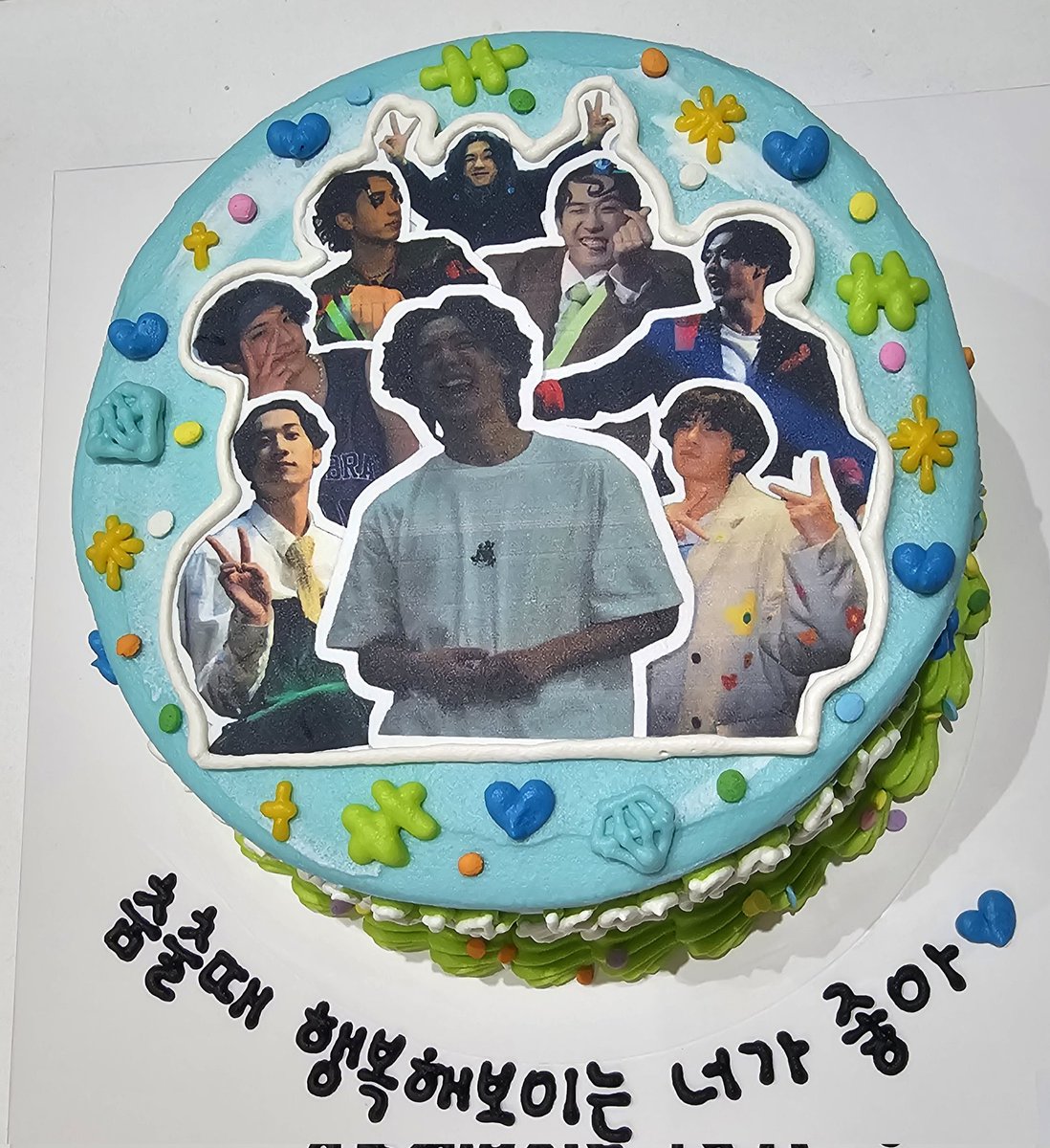 sia2902's tweet photo. 2025.0214
Koodaくんお誕生日おめでとうございます🎉🎉🎉
#KooDa
#avexROYALBRATS 💙
#aRB #PTa💎 https://t.co/svnqIbFknm