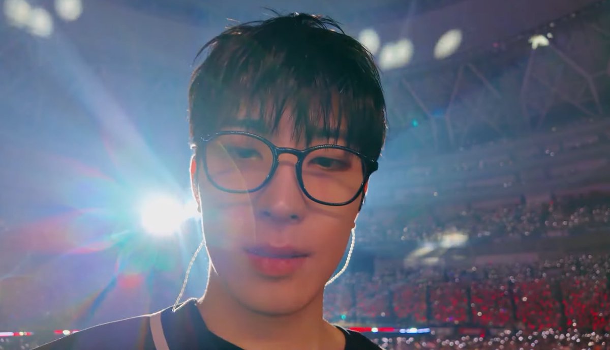 wonubliss's tweet image. jeon wonwoo 😭