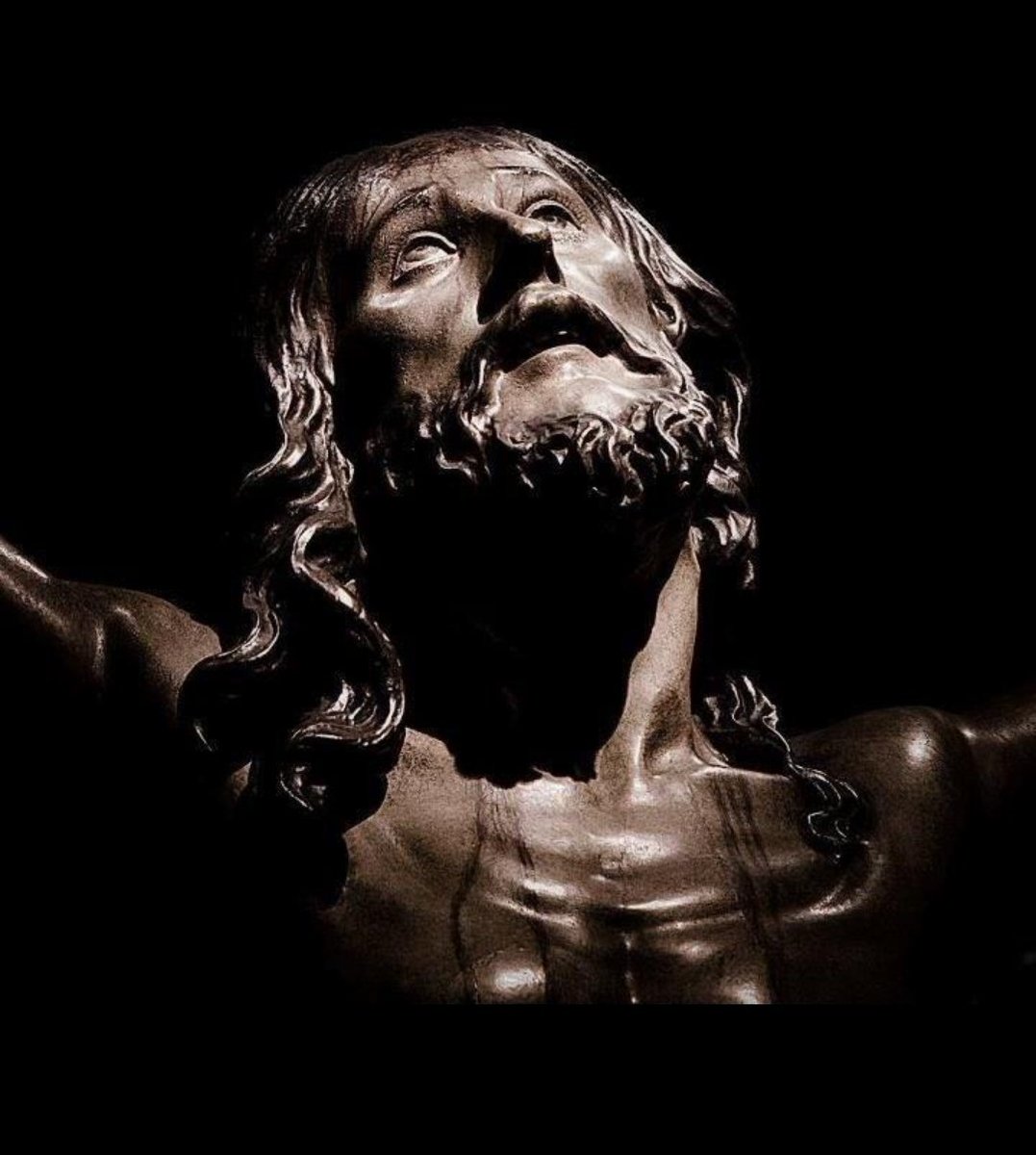 Nunca pensé que un día me tuviera que sentar a escribirte...
Mírame con compasión...
Cachorro de Dios, Cachorro...