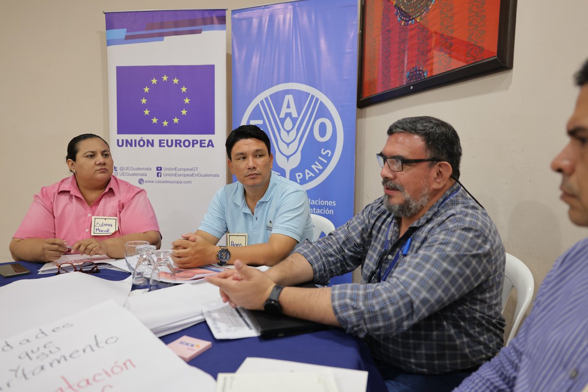 SecretariaSESAN's tweet image. También con funcionarios de diversas instituciones de gobierno representadas a nivel departamental, sobre la importancia de abordar la malnutrición desde el Sistema de Consejos de Desarrollo (#Siscode). 
🧵