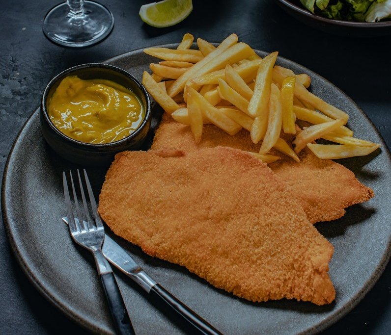 Facto del dia; la Milanesa de Pollo es indiscutiblemente superior a la de Carne.