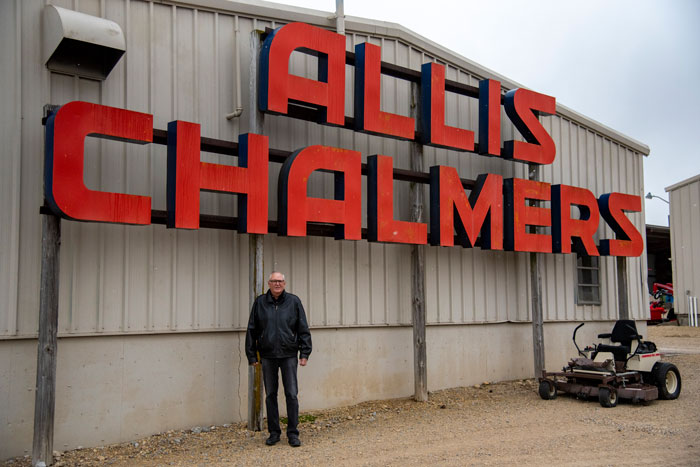 Congrats to Woody McCartney on his induction into the Farm Equipment Dealer Hall of Fame! His dedication to farmers &amp; commitment to service shaped AC McCartney &amp; continues at Parallel Ag.

Join us in celebrating!
📖 Read more: ow.ly/cvXh50UZrLV