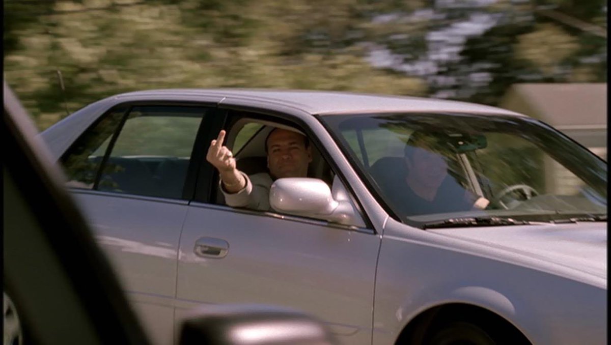 timeimmemorial_'s tweet photo. driving by a jeep with 1000 rubber ducks on the dash https://t.co/DStdOENDoy