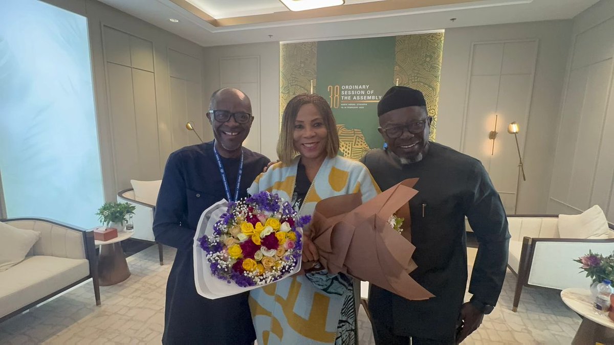 Sam Gbaydee Doe (@gbaydeedoe) on Twitter photo A pleasure to welcome our <a href="/UNDPAfrica/">UNDP Africa</a> Director <a href="/Ahunnaeziakonwa/">Ahunna Eziakonwa</a> to #Addis 🌻 #Ethiopia for the #AUSummit, exciting engagement on <a href="/undpethiopia/">UNDP Ethiopia</a> intervention & 🤝 with partners. A pleasure to welcome our <a href="/UNDPAfrica/">UNDP Africa</a> Director <a href="/Ahunnaeziakonwa/">Ahunna Eziakonwa</a> to #Addis 🌻 #Ethiopia for the #AUSummit, exciting engagement on <a href="/undpethiopia/">UNDP Ethiopia</a> intervention & 🤝 with partners.
