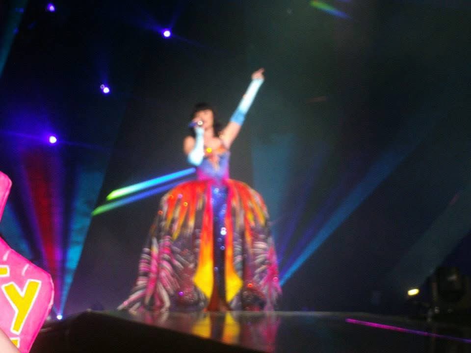 Lizzthudson's tweet photo. As a longtime Katycat, I'm writing to request that you consider performing "Hackensack" and “Lost” during one of your upcoming shows. I remember about MTV but both songs holds a special place in my heart. Katy you and me for infinity, my eternity 💫💖 @katyperry @katyperryuniver https://t.co/O51Onm0cQF