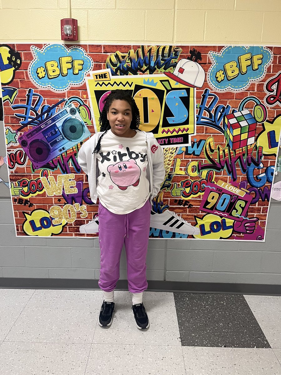 MissCraigTFMS's tweet photo. 99th Day of School calls for 90s wear! #TFSPantherPride https://t.co/alVRLmBjtd