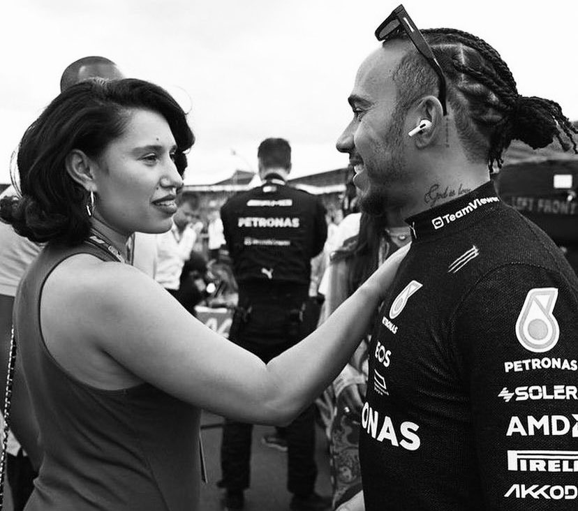 byshaaaaaa's tweet image. raye and lewis’ bond is honestly goals. they’re both iconic in the best way.