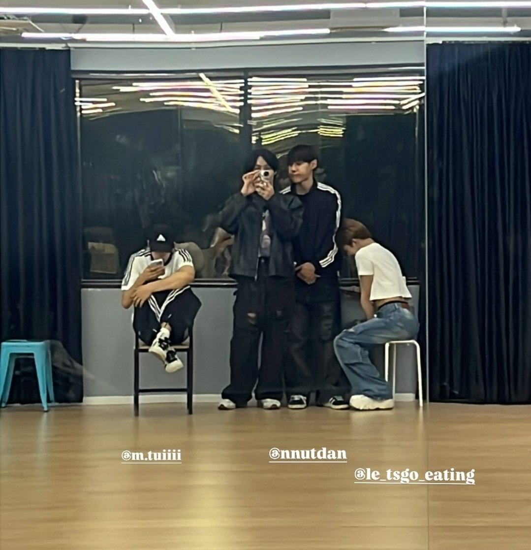 YOU_A1007's tweet photo. ซ้อมอะไรกันน้าาาา ไลแคนจะมีอะไรเซอร์ไพรมั้ยยย 🥺

#LYKN #Lego_rapeepong 
 #nnutdan #TuiChayatorn https://t.co/H1bCfpcJCO