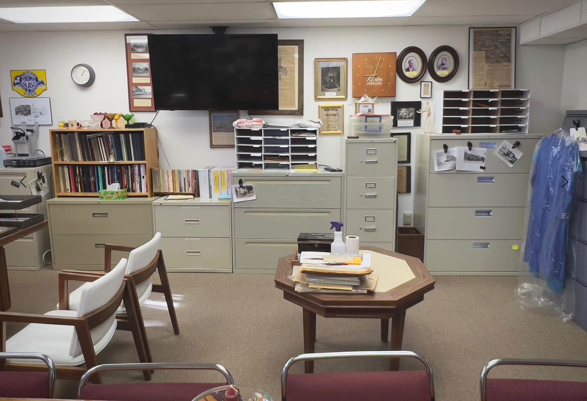 carnegieffiowa's tweet photo. If you haven’t been to the museum in a hot minute, we have had some changes happening! New office space and research space has been opened up to allow for greater flexibility and organization! #carnegiemuseum https://t.co/1yk5tpE1Je