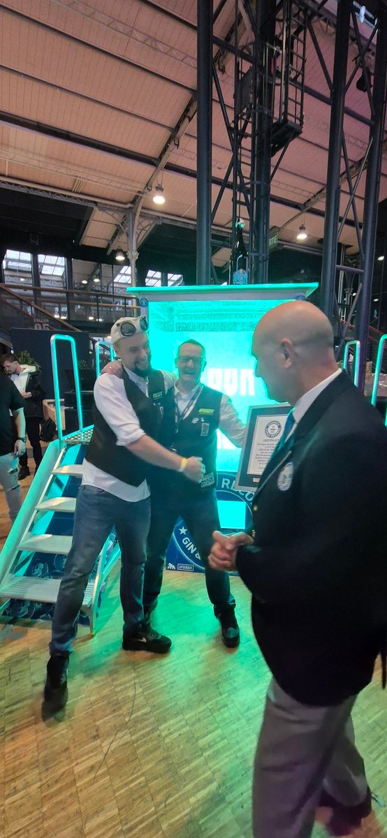 Dataxana tweet media