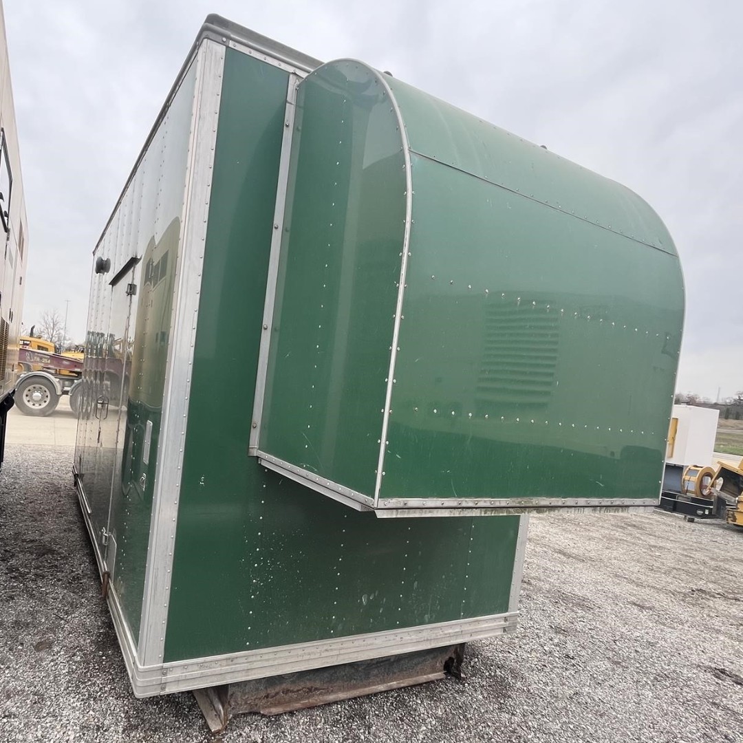 PowerSysToday's tweet image. #TBT: 𝟏𝟗𝟗𝟔 𝐂𝐀𝐓𝐄𝐑𝐏𝐈𝐋𝐋𝐀𝐑 𝟑𝟑𝟎𝟔𝐁 🔥

✅ 250 kW |⏳1,071 Hours |⚡480 V

📞 Call (317) 942-7000!

See the full listing HERE! 👀👇
🔗 ow.ly/Yp0250UXVy9

#StationaryGenerators #IndianaGenerators #PowerSystemsToday