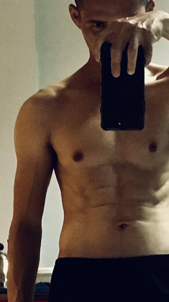 Deeland22's tweet photo. เมื่อไหร่จะเต็มหน้าท้องของฉัน https://t.co/7sS0uZ91Y6