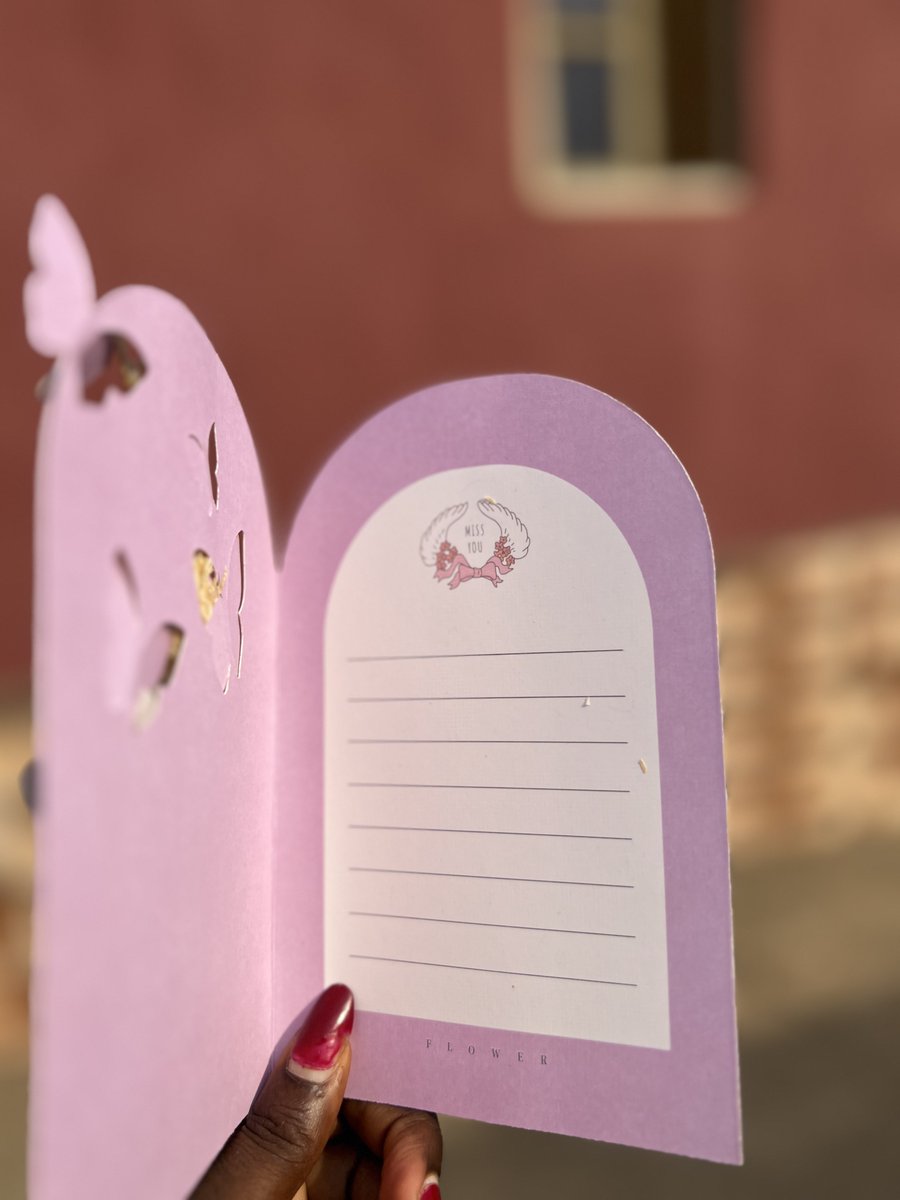 My_Bloom_Chic's tweet image. Beautiful flower gift cards❤️
3500 naira