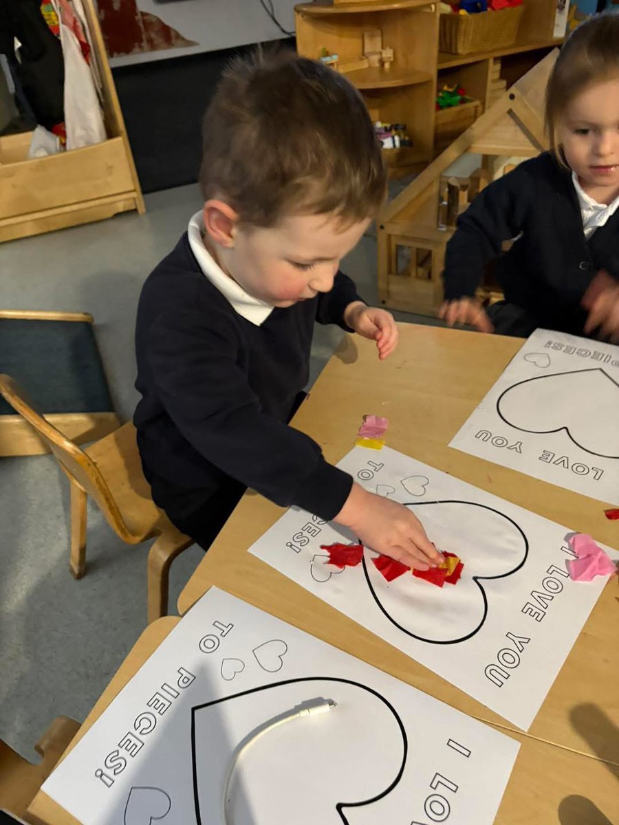 Castleway Primary School - #WeAreCastleway tweet media