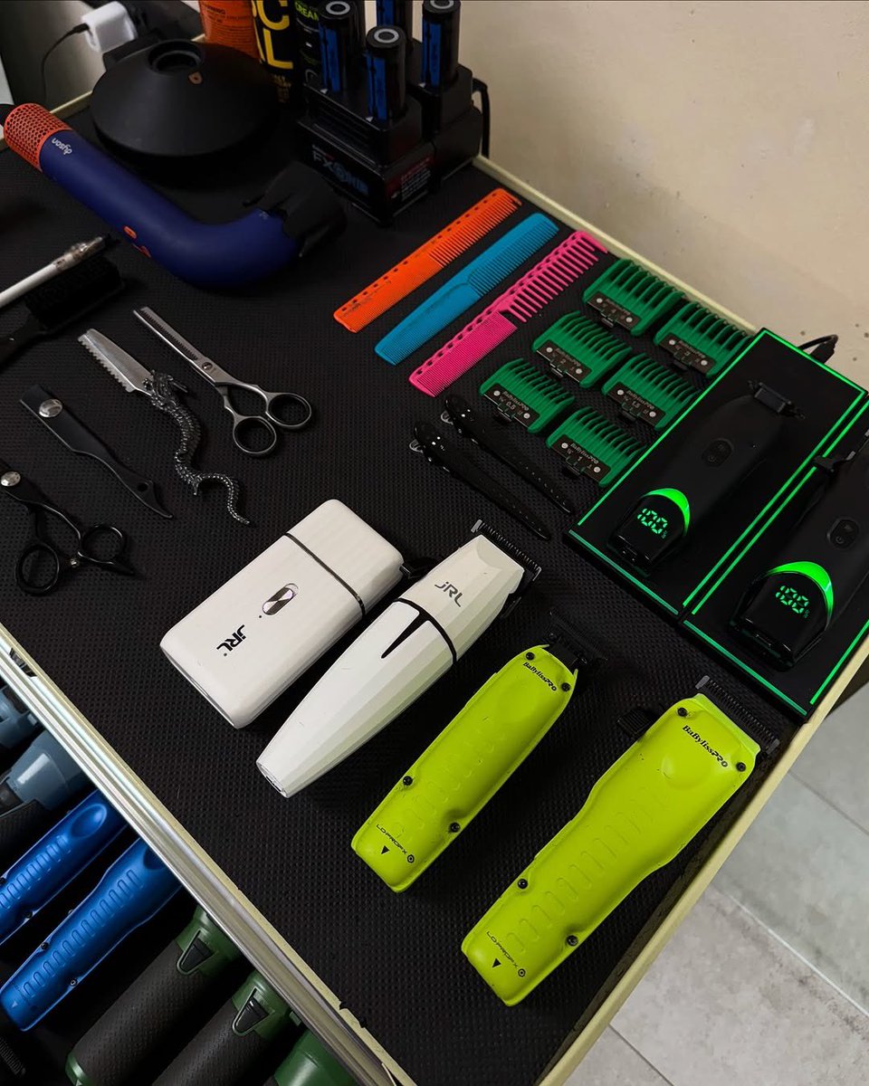 The Oscar Blends line-up 🌀

✅ 18,000+ products💳 Earn loyalty points on every order🫵 20,000+ 5 🌟 Reviews🚚 Free delivery + next day delivery available